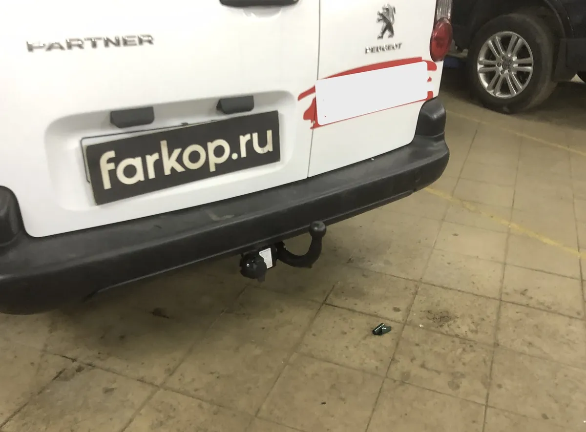 Фаркоп Steinhof для Peugeot Partner 2008-, (L2) C-015 в Красноярск Фаркоп Steinhof для Peugeot Partner 2008-, (L2) C-015 в Красноярск