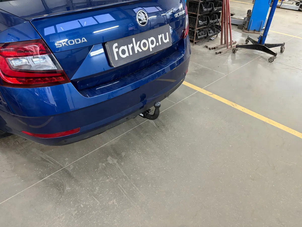 Фаркоп Steinhof для Skoda Octavia 2012-2020 V-063 в Красноярск