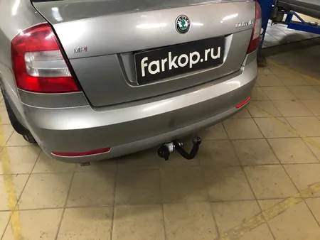 Фаркоп Лидер Плюс для Skoda Octavia 2008-2013 (только лифтбек) S106-A в Красноярск