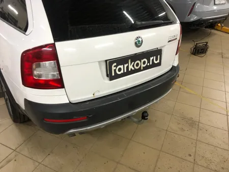 Фаркоп Galia для Skoda Octavia (лифтбек, универсал, вкл. Scout) 2005-2013 S086A в Красноярск