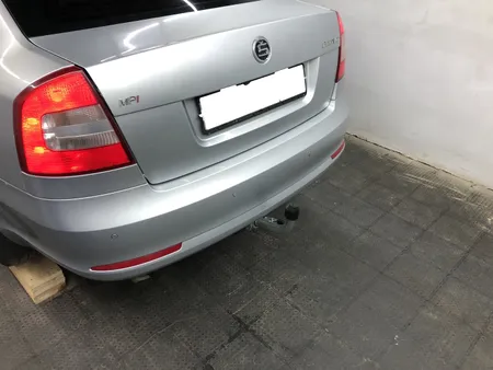 Фаркоп Galia для Skoda Octavia (лифтбек, универсал, вкл. Scout) 2005-2013 S086C в Красноярск