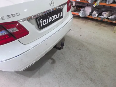 Фаркоп Steinhof для Mercedes E-class (седан) 2009-2016 Арт. M-118 M-118 в Красноярск