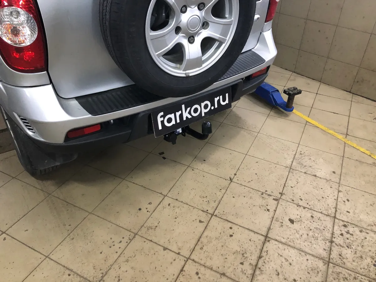 Фаркоп Berg для Chevrolet Niva 2002-2020 F.6016.003 в Красноярск