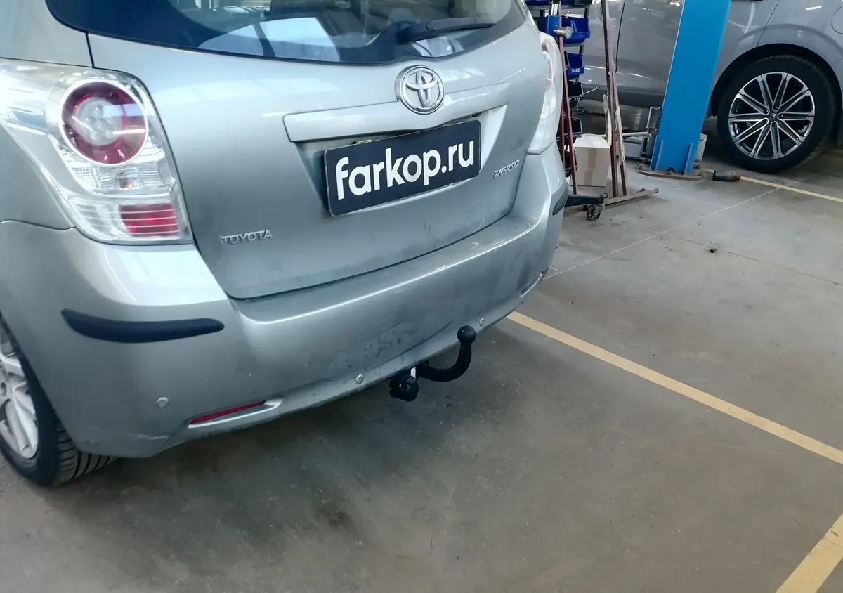 Фаркоп Steinhof для Toyota Verso 2009-2012 Арт. T-210 T-210 в Красноярск Фаркоп Steinhof для Toyota Verso 2009-2012 Арт. T-210 T-210 в Красноярск