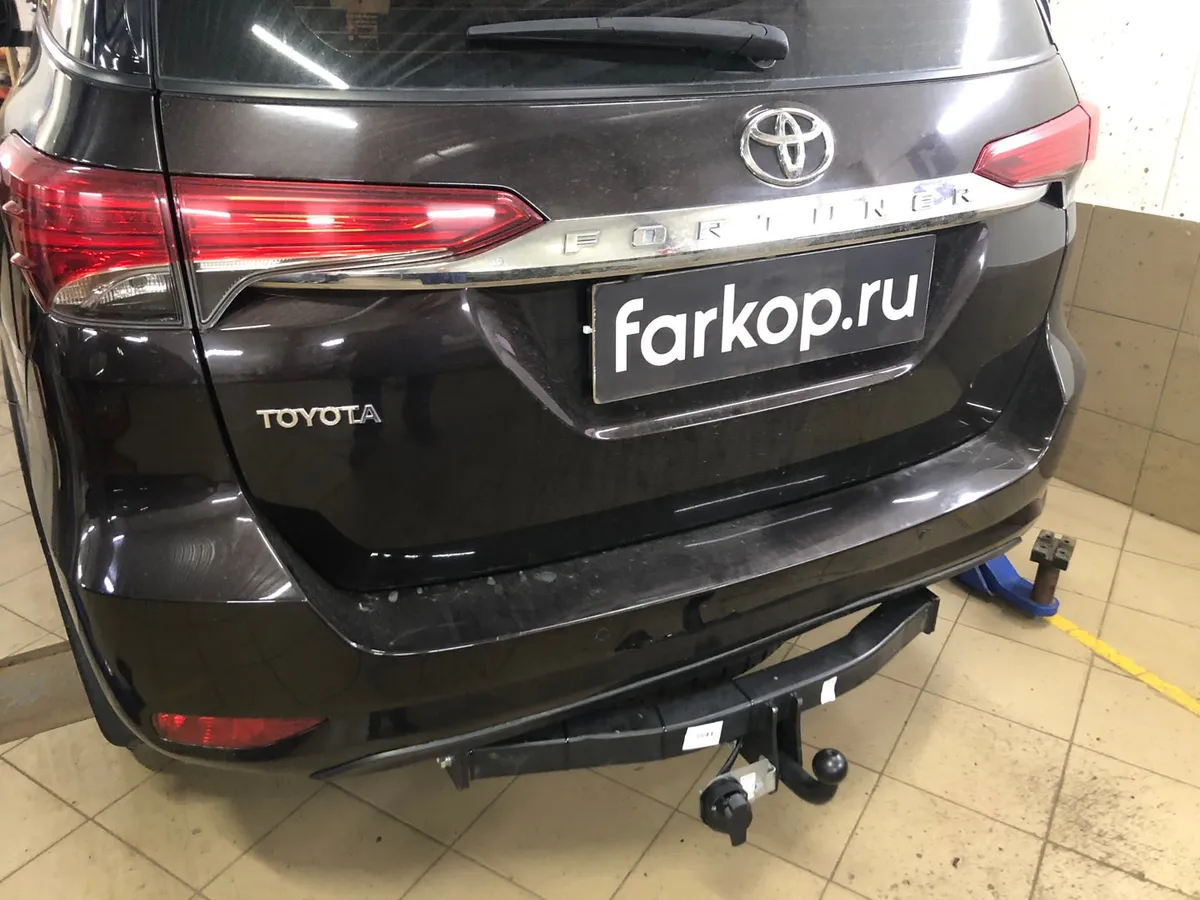 Фаркоп Трейлер для Toyota Fortuner 2017- Арт. 7870 7870 в Красноярск