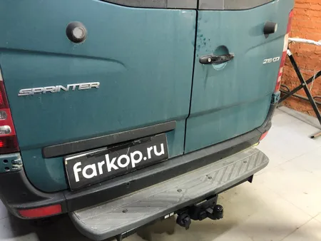 Фаркоп Steinhof для Mercedes Sprinter 2006-2018, (для а/м со ступенькой, кроме самой короткой базы) V-033 в Красноярск