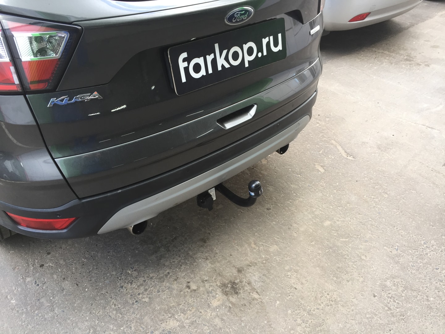 Установили фаркоп Oris для Ford Kuga 2017 г. Установили фаркоп Oris для Ford Kuga 2017 г.
