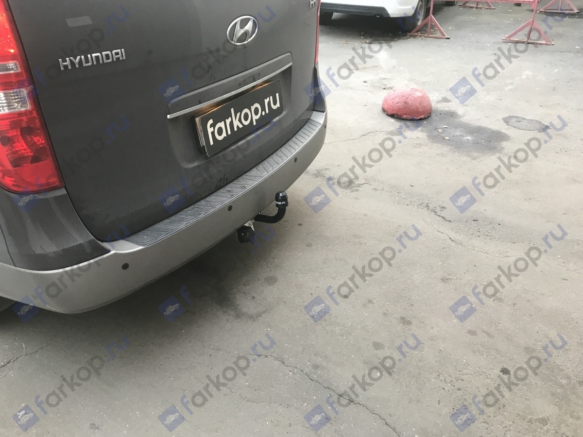 Установили фаркоп Лидер Плюс для Hyundai H1 2019 г.в.