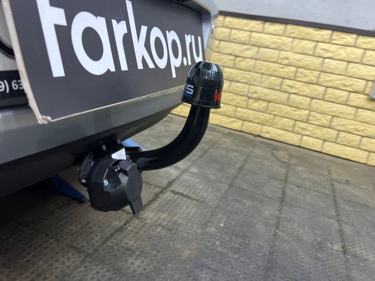 Установили фаркоп Oris для Volkswagen Golf 2008-2013 г.в. Установили фаркоп Oris для Volkswagen Golf 2008-2013 г.в.